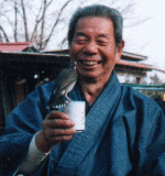 合気神社前にて